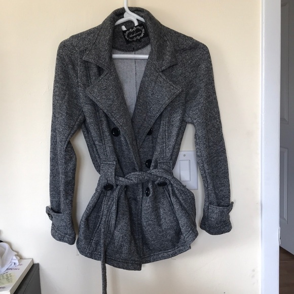 Cute coat - Picture 2 of 2